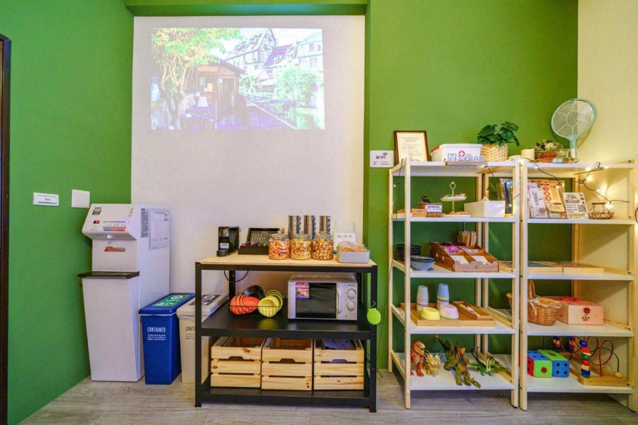 Sunlight Forest Homestay Tainan Exterior foto