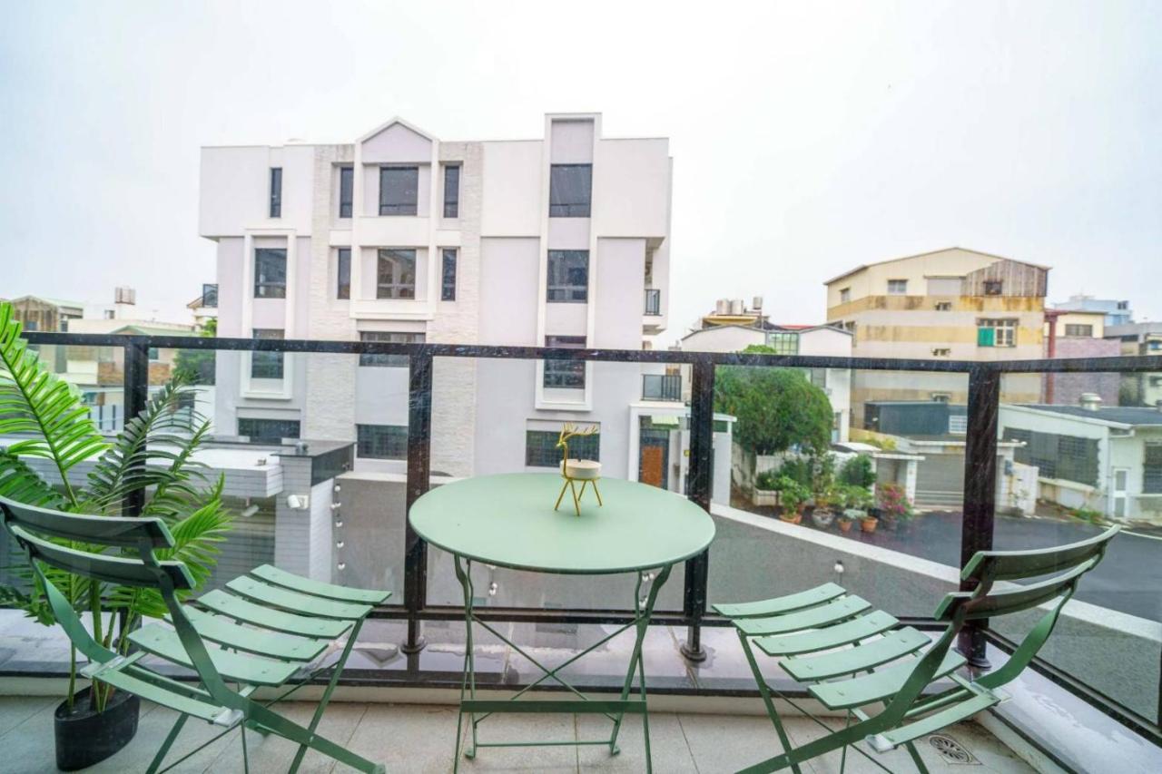 Sunlight Forest Homestay Tainan Exterior foto
