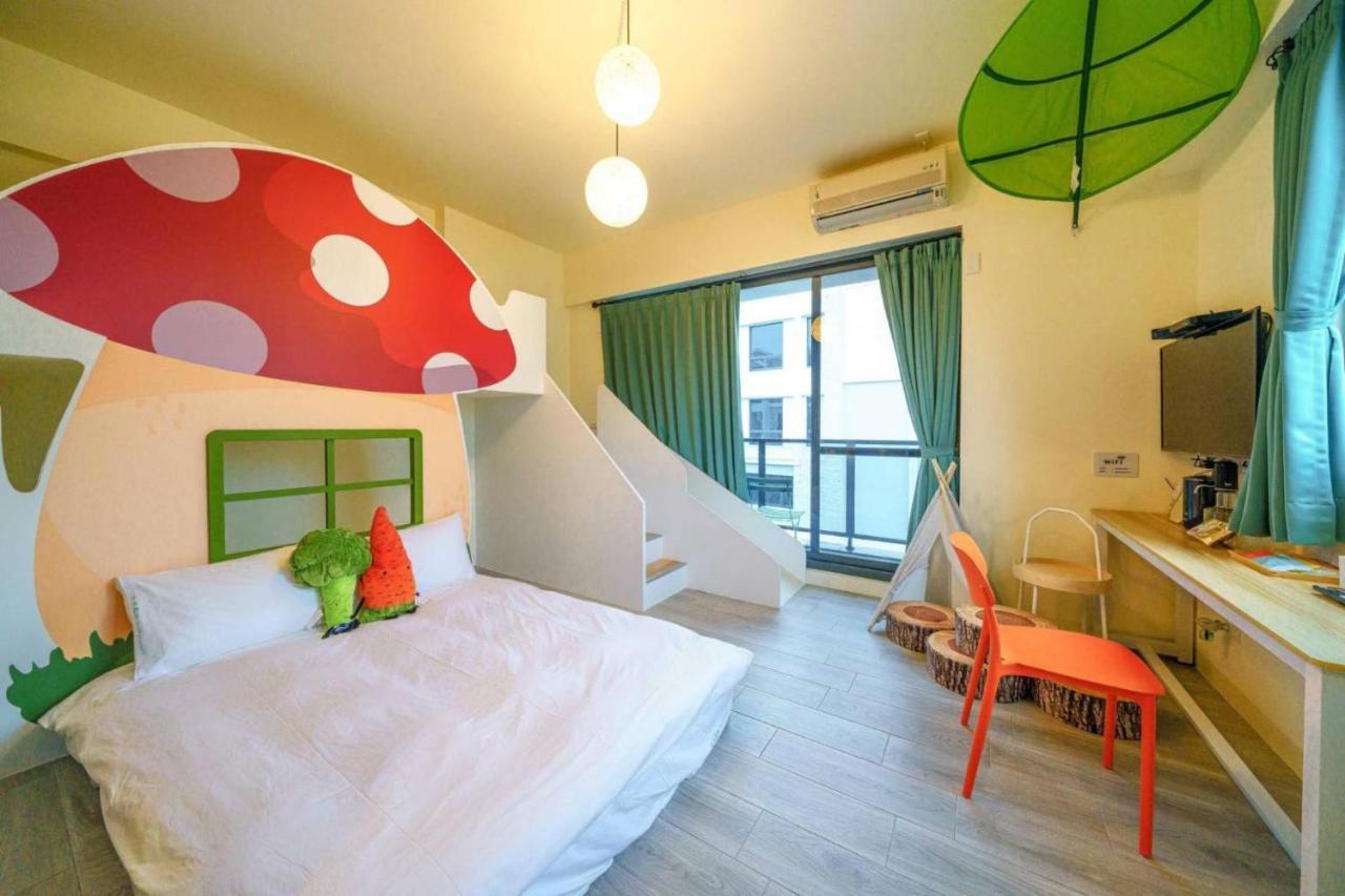 Sunlight Forest Homestay Tainan Exterior foto
